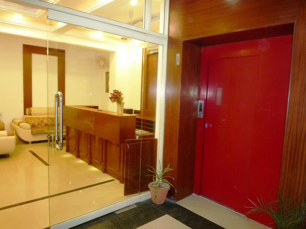 Hotel Sunrise Inn Lucknow Eksteriør billede