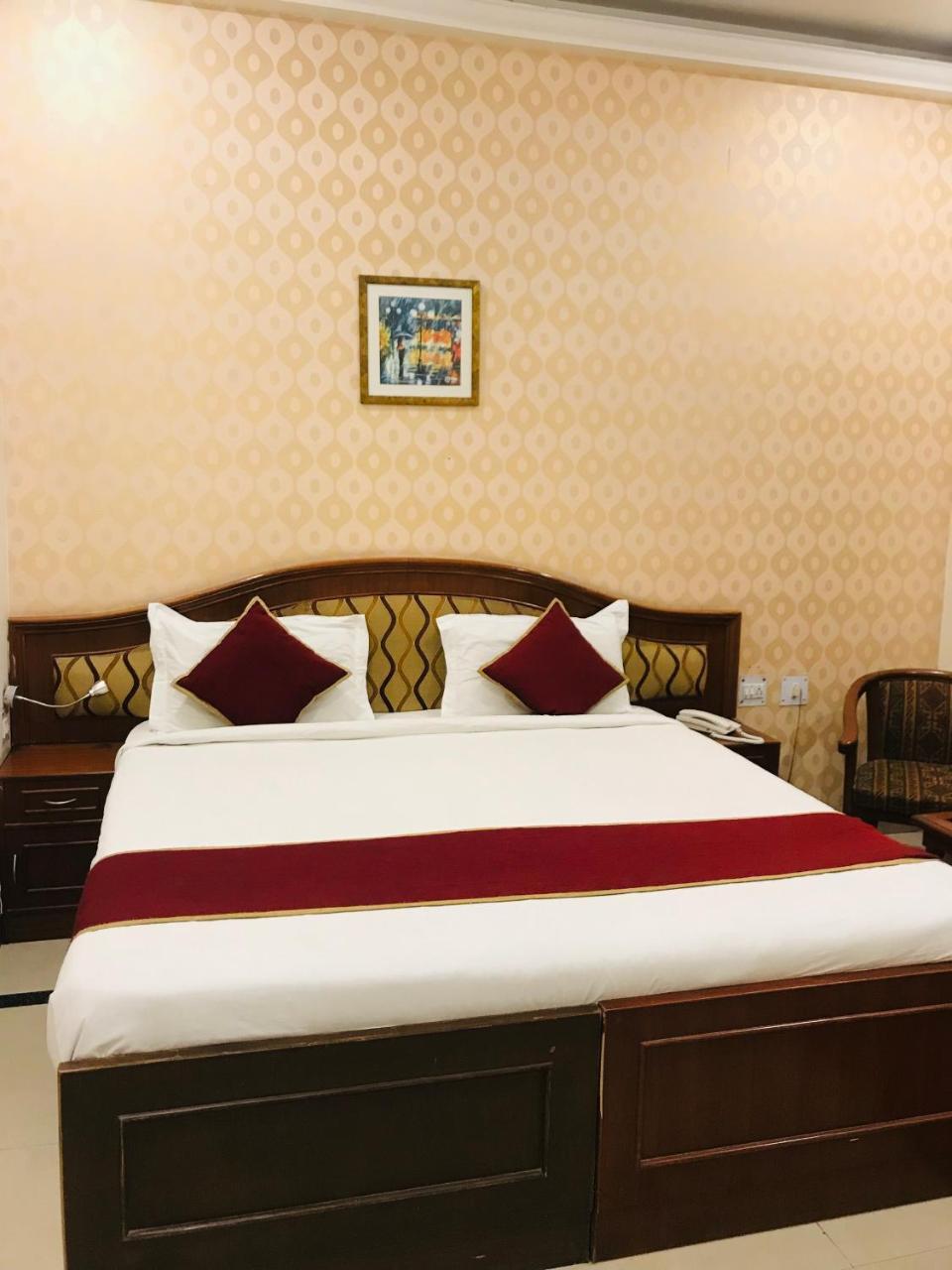 Hotel Sunrise Inn Lucknow Eksteriør billede
