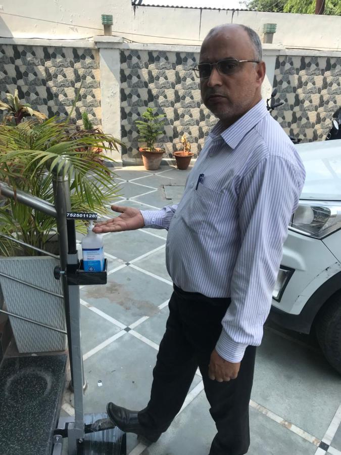 Hotel Sunrise Inn Lucknow Eksteriør billede